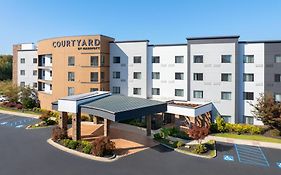 Courtyard Auburn