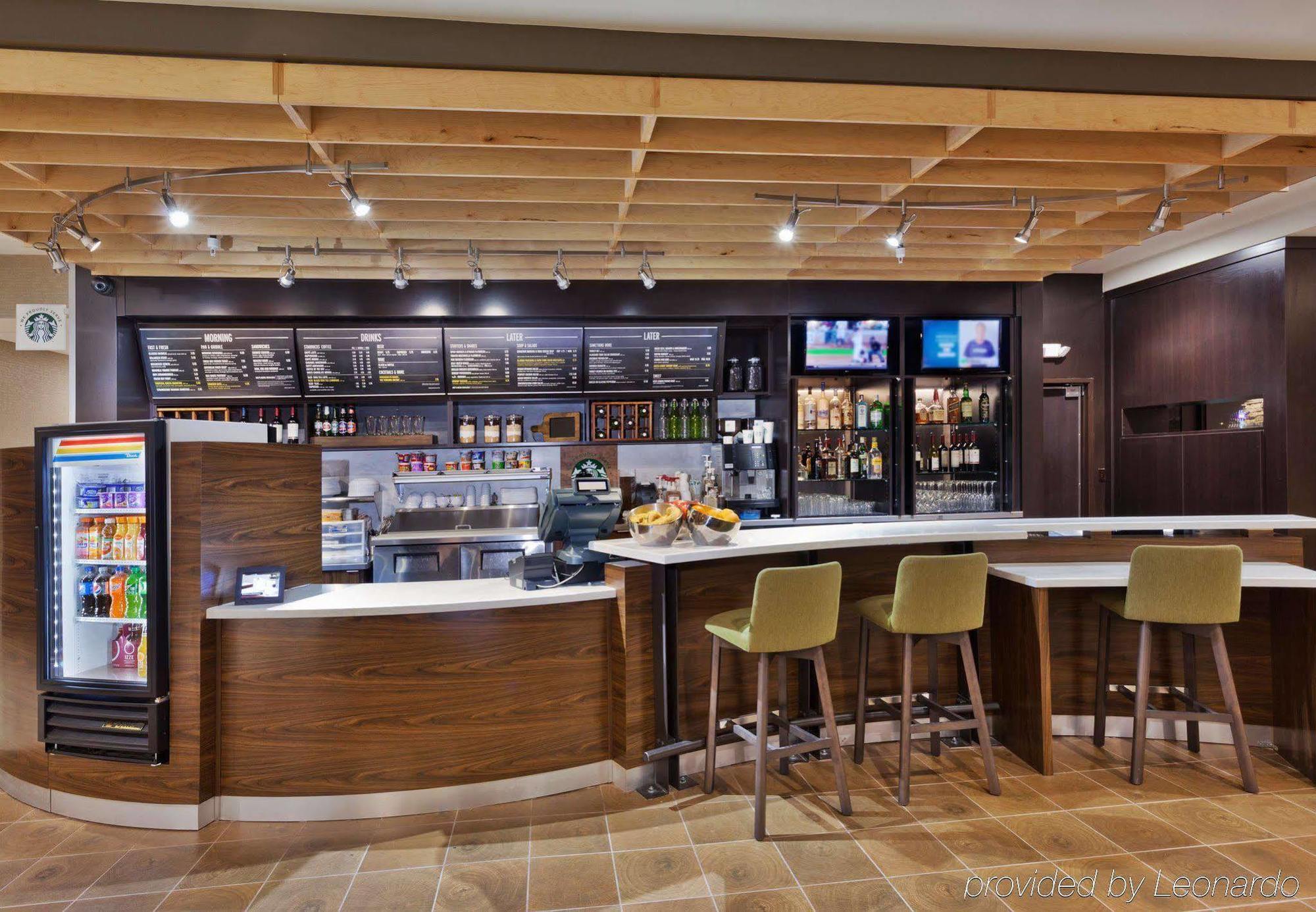 Courtyard By Marriott Auburn Hotel Exterior photo