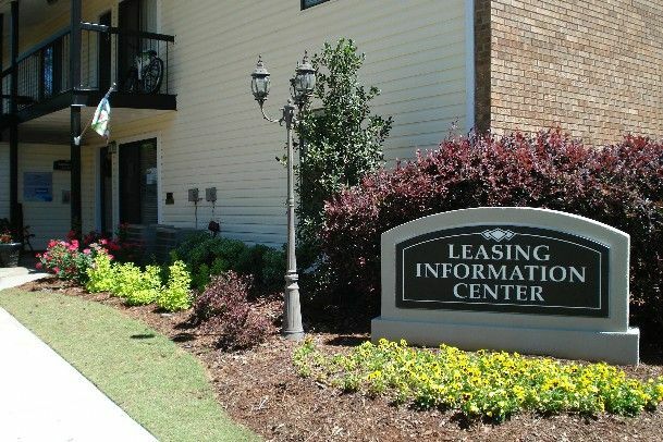 Courtyard By Marriott Auburn Hotel Exterior photo
